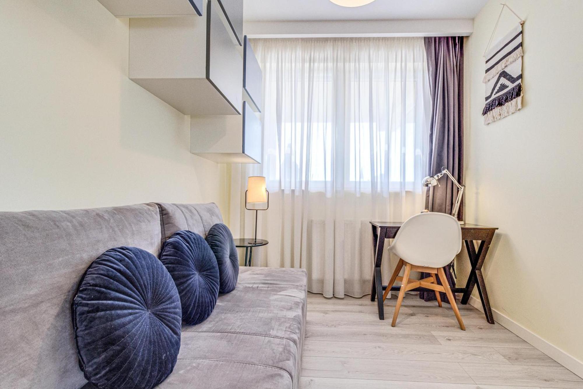 Rentplanet - Apartament Wszystkich Swietych Wroclaw Exterior photo